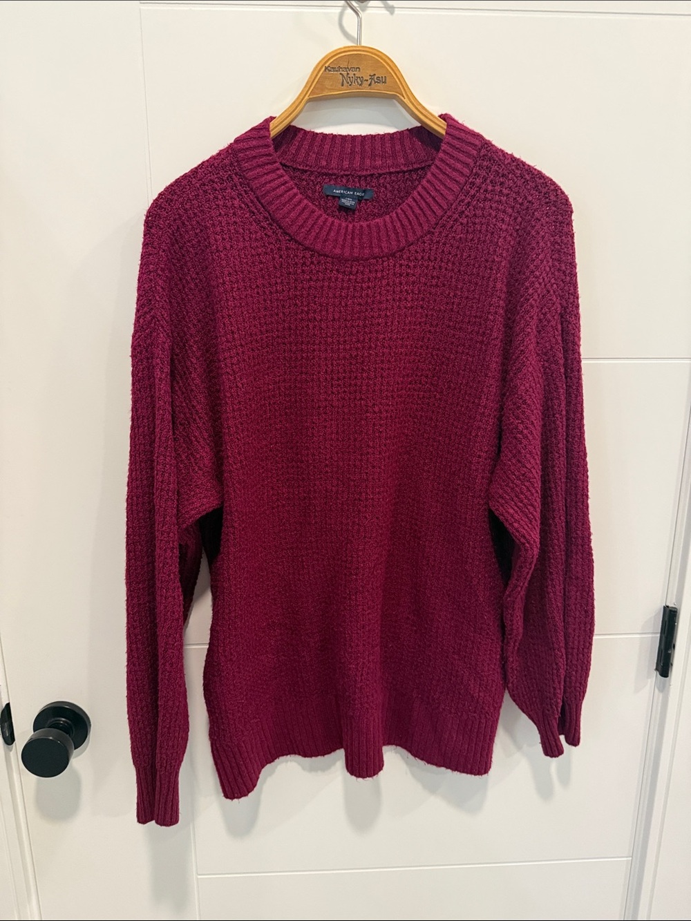 American Eagle knit Crewneck Sweater in Berry
